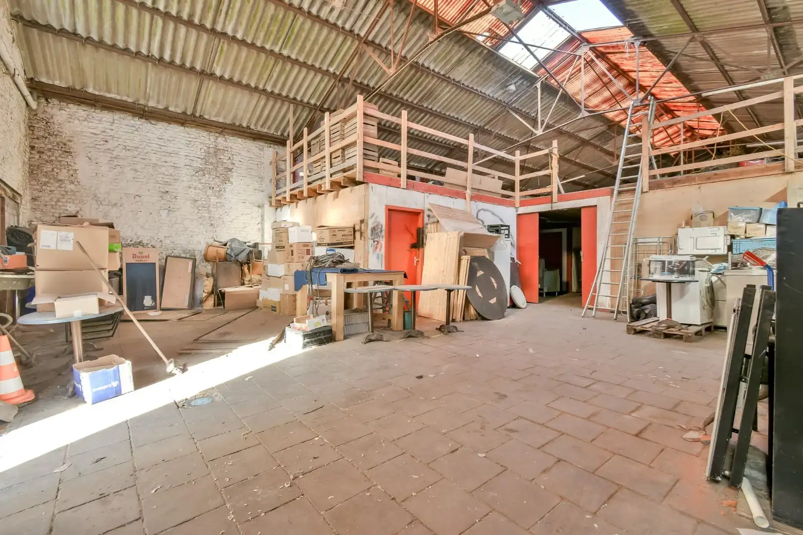 Te renoveren woningen met bijhorende loods! foto 3