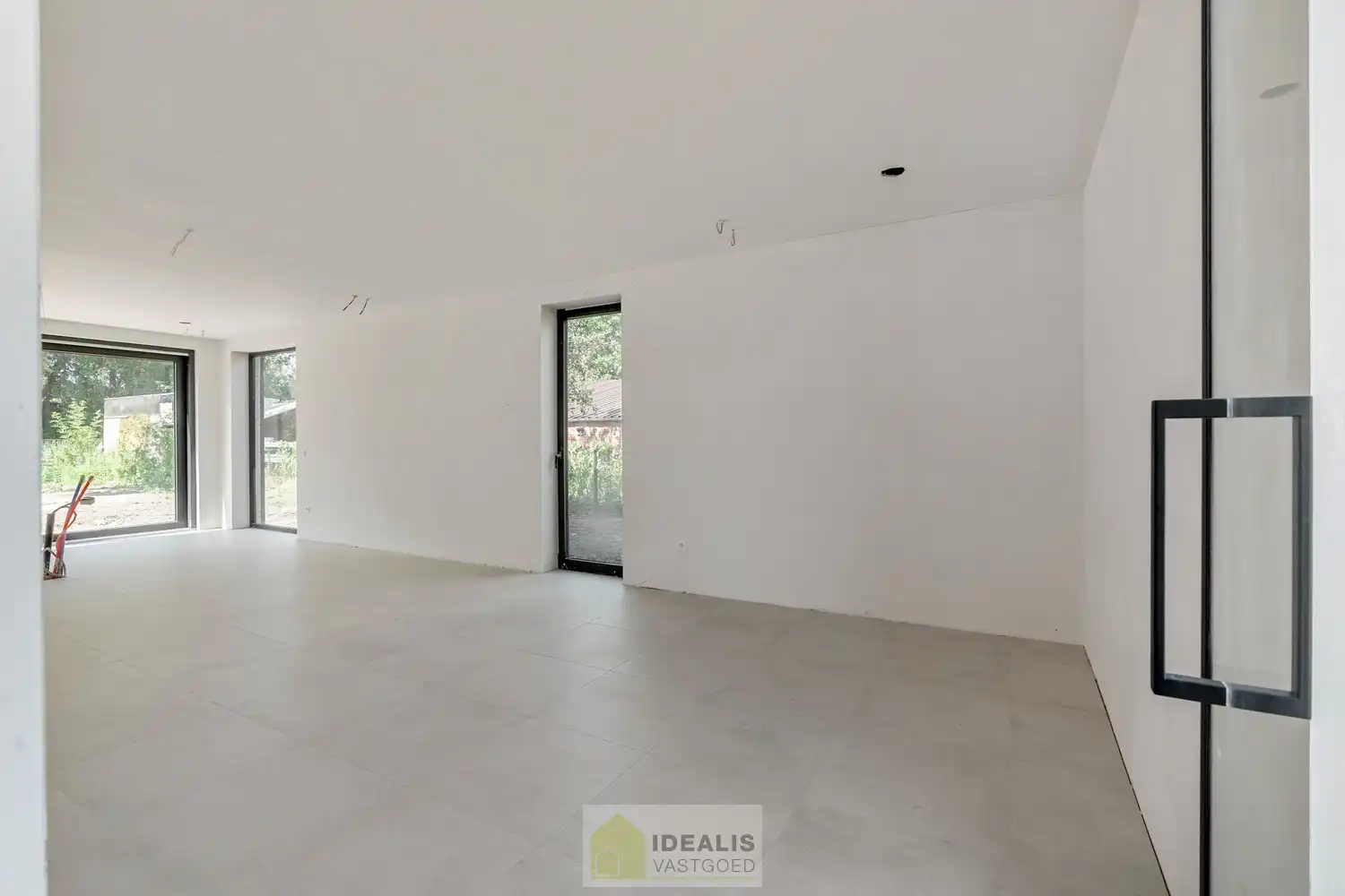 PRACHTIGE NIEUWBOUWWONING (GRONDAANDEEL €156.000 + 12% REGISTRATIERECHTEN EN CONSTRUCTIE €284.000 + 21% BTW) MET EEN HEERLIJK LICHTRIJKE WOONKAMER MET OPEN KEUKEN, RUIME BERGING, 3 SLAAPKAMERS foto 14