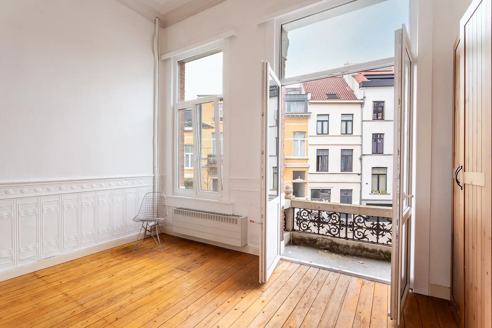 Charmante authentieke woning met 3 slaapkamers en stadstuin nabij Markgravelei foto 22