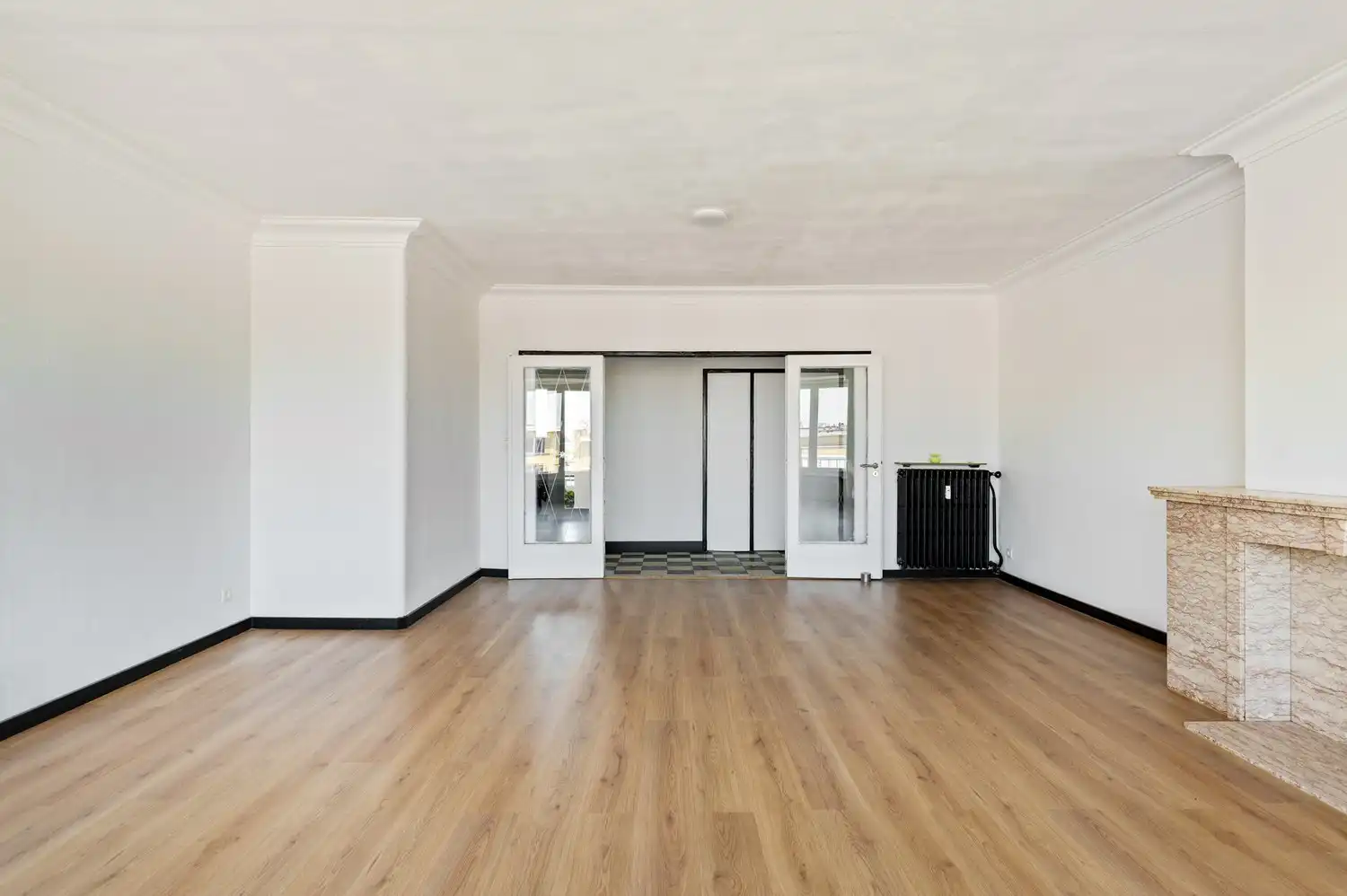 Licht op te frissen appartement met ruime living van 40 m² en nieuwe keuken foto 4