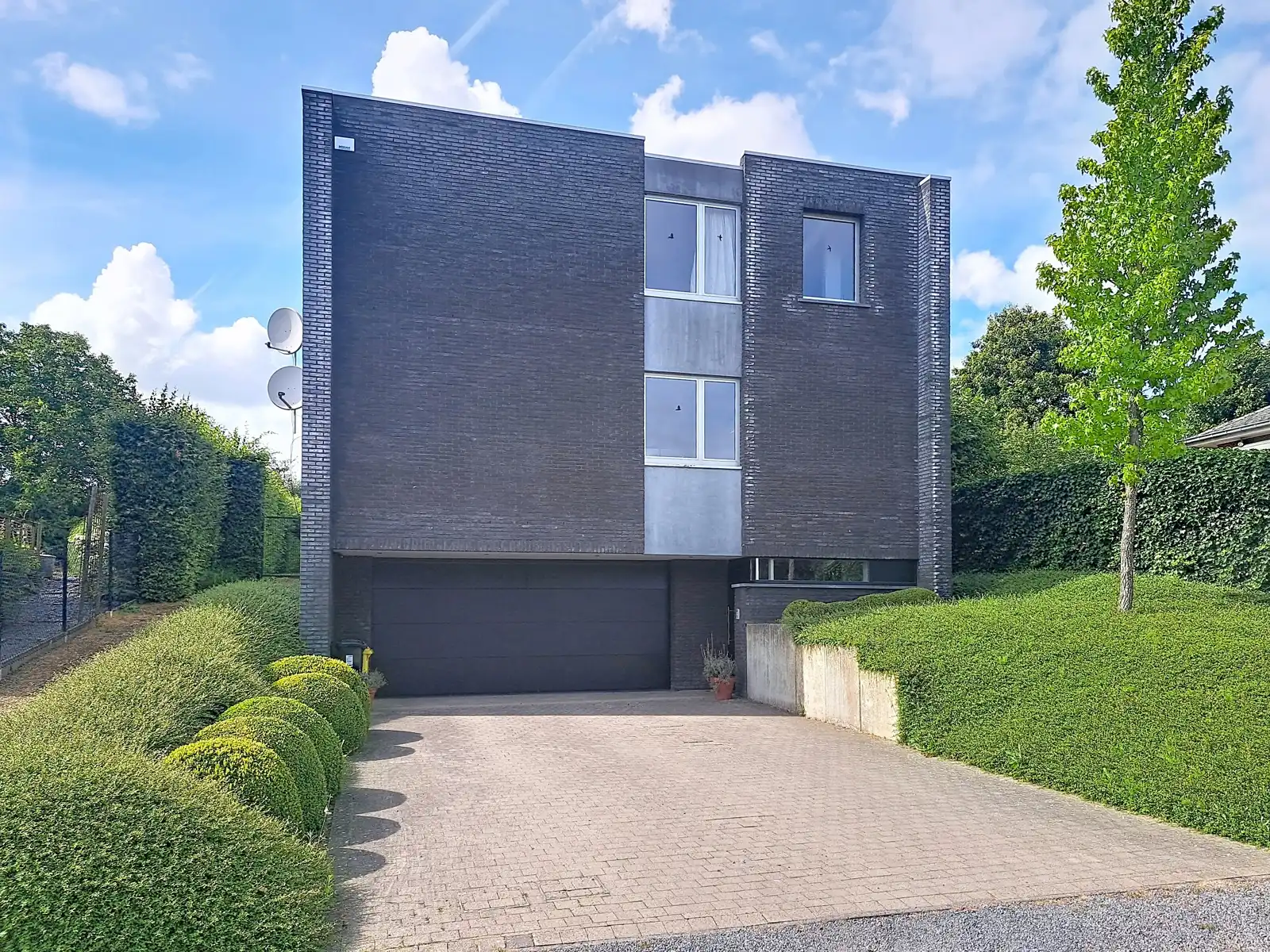 Villa te huur foto {{pictureIndex}}