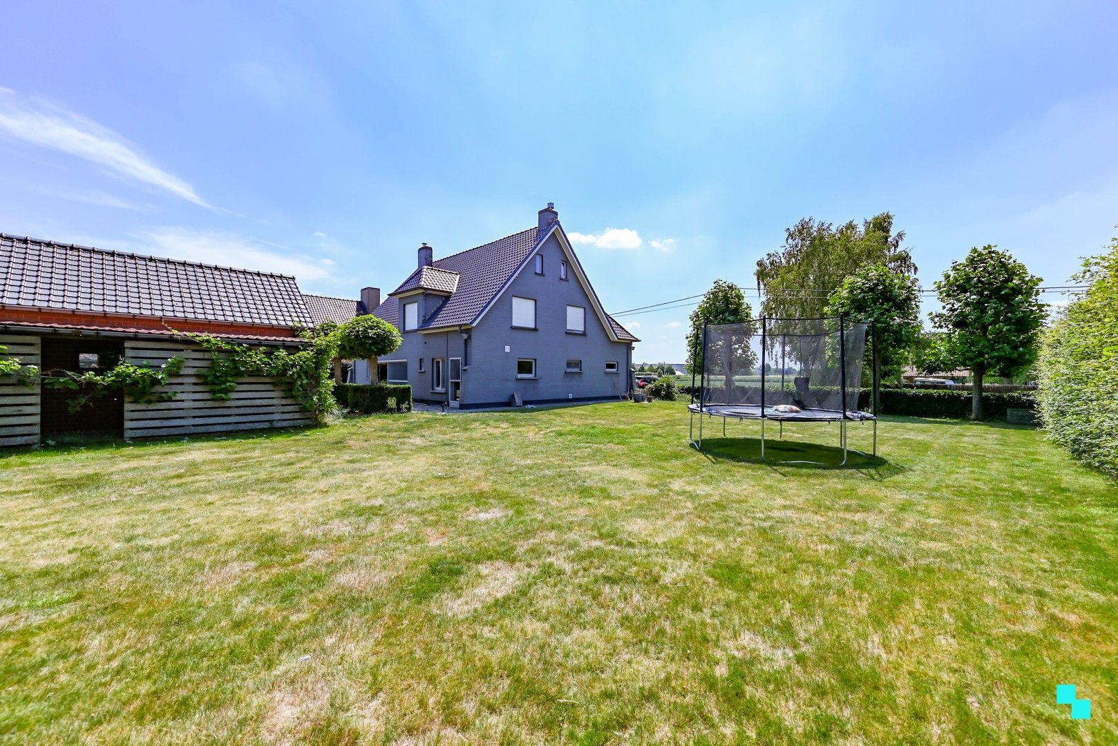 Ruime alleenstaande woning in een groene omgeving te Ardooie foto 26