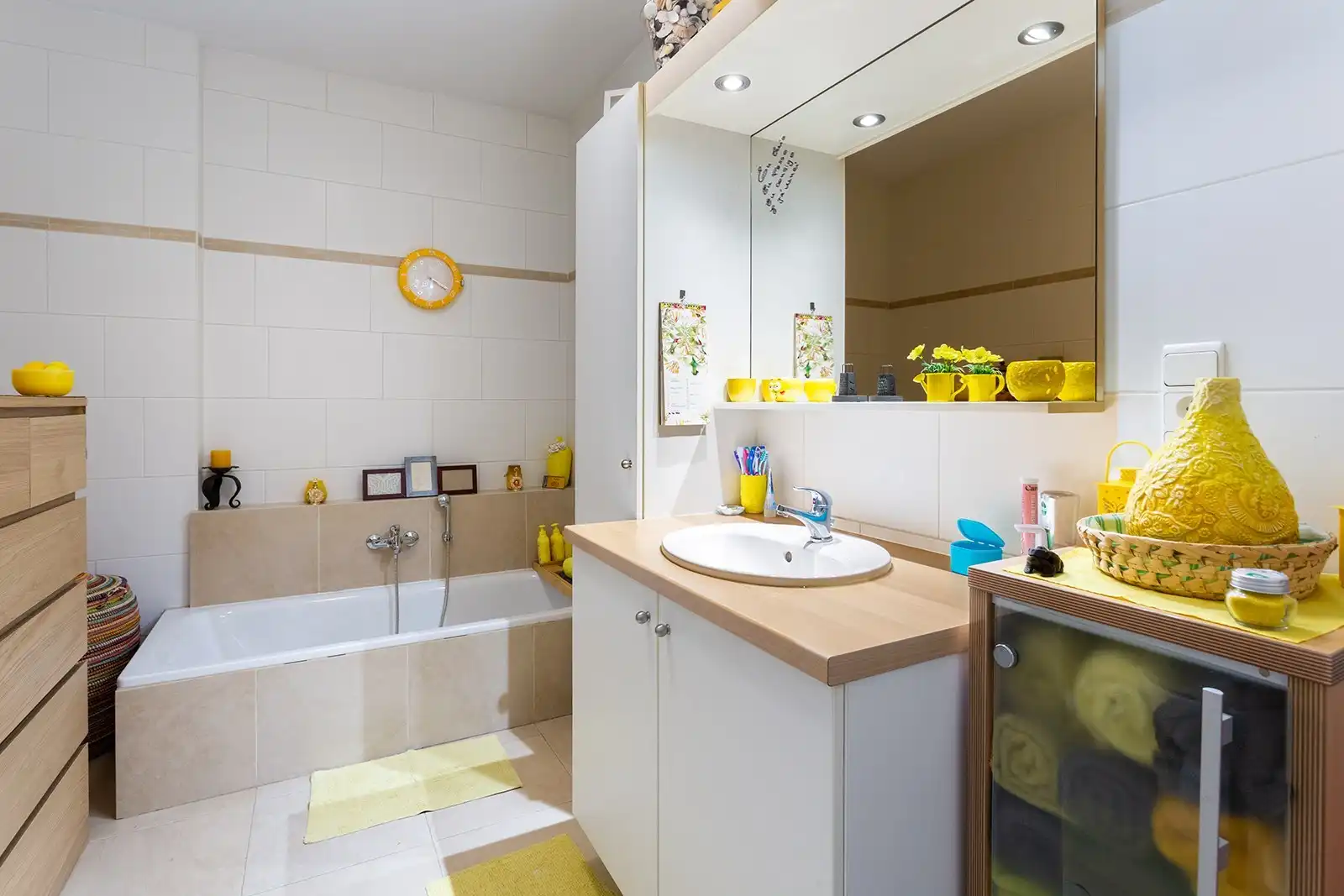 Opbrengsteigendom met 6 appartementen en 9 garageboxen foto 24