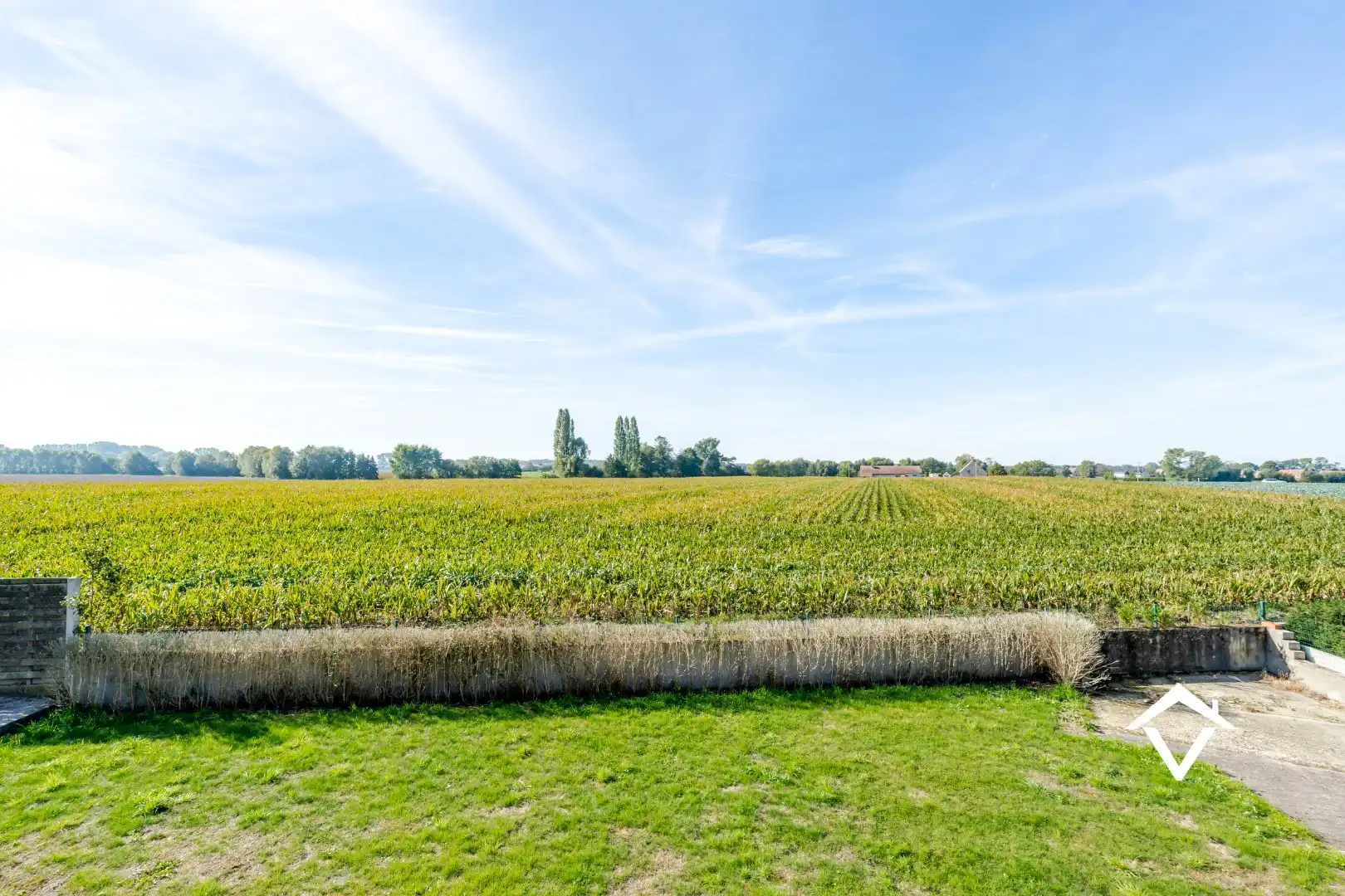 Alleenstaande woning met een rustige ligging te Koekelare foto 7