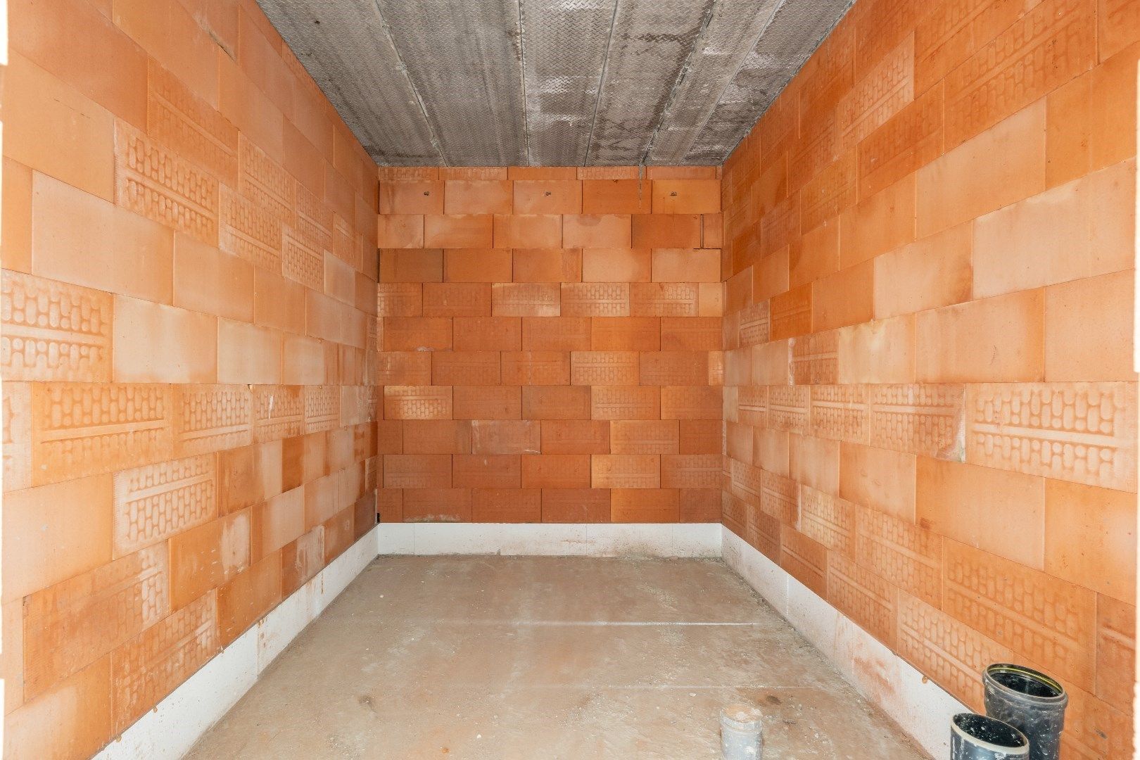 Creëer Uw EIGEN Woonavontuur: 'Casco' pastorijwoning in halfopen bebouwing op een perceel van 10a77ca! foto 14
