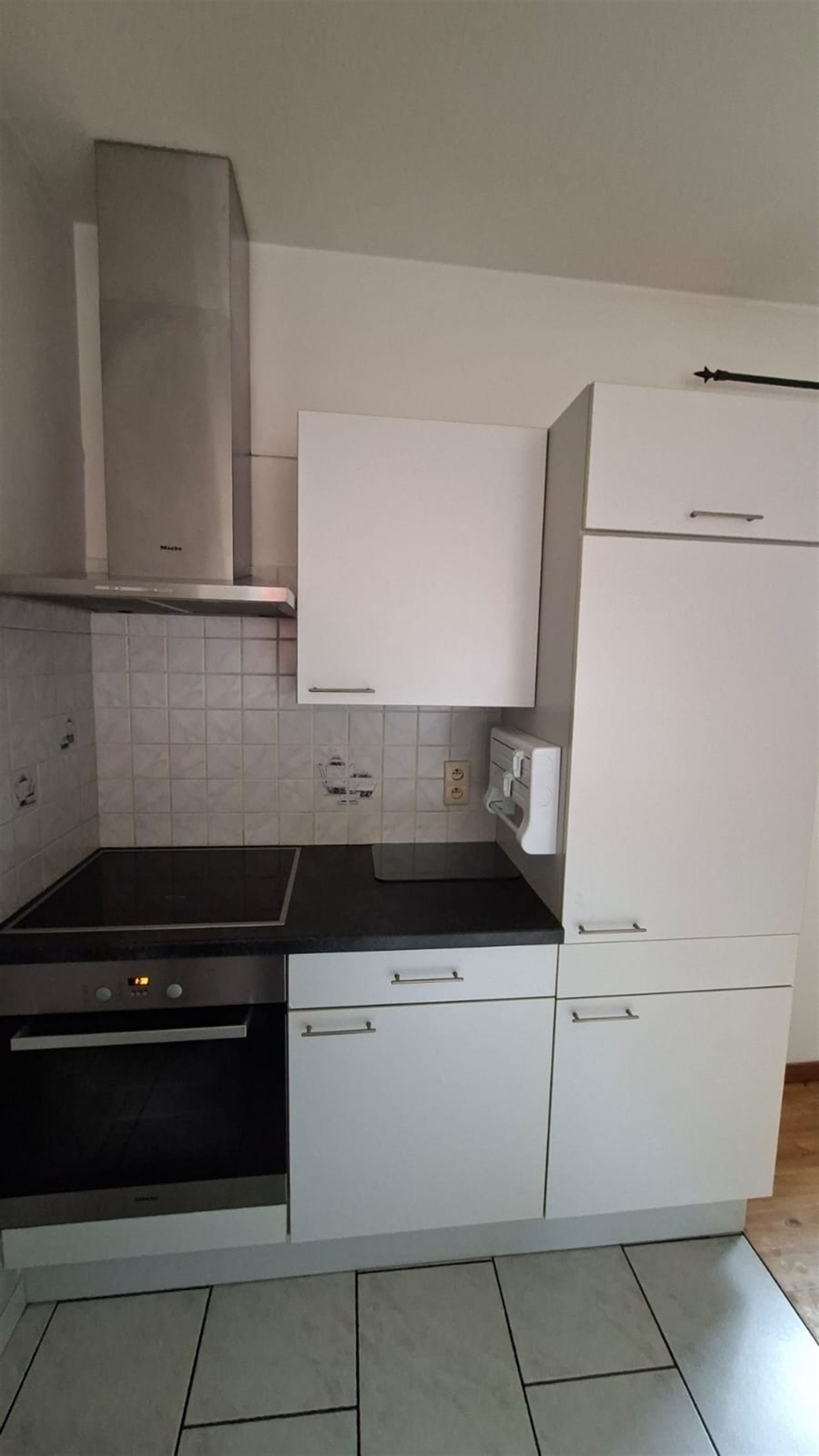 Gezellig appartement met ruim terras in centrum Boom! foto 9