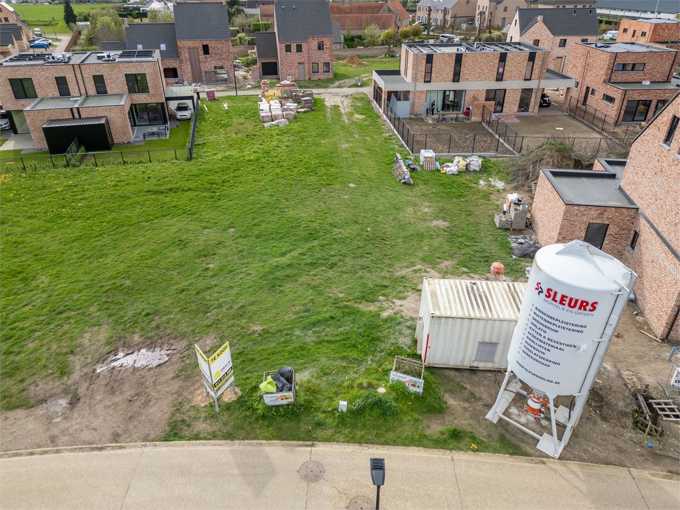 UNIEKE KANS! Deze knappe kavel van 3a 41ca, voor een half open woning, gelegen in Bree foto 8
