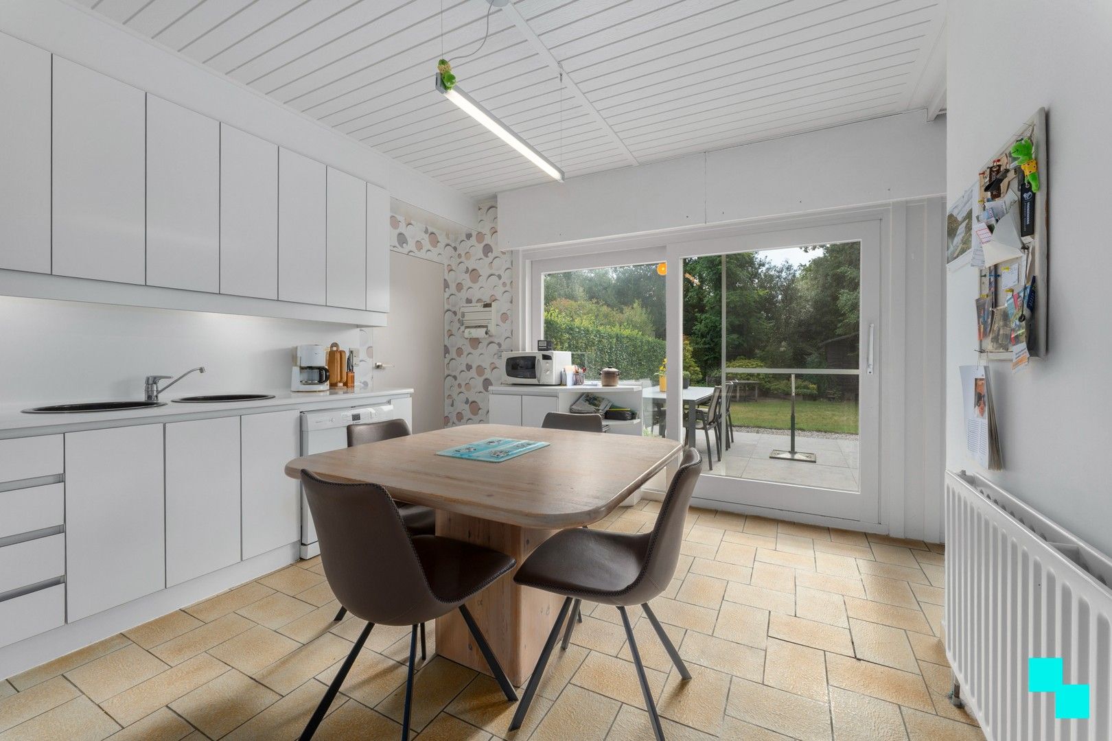 Ruime burgerwoning met gezellige tuin - Roeselare foto 13