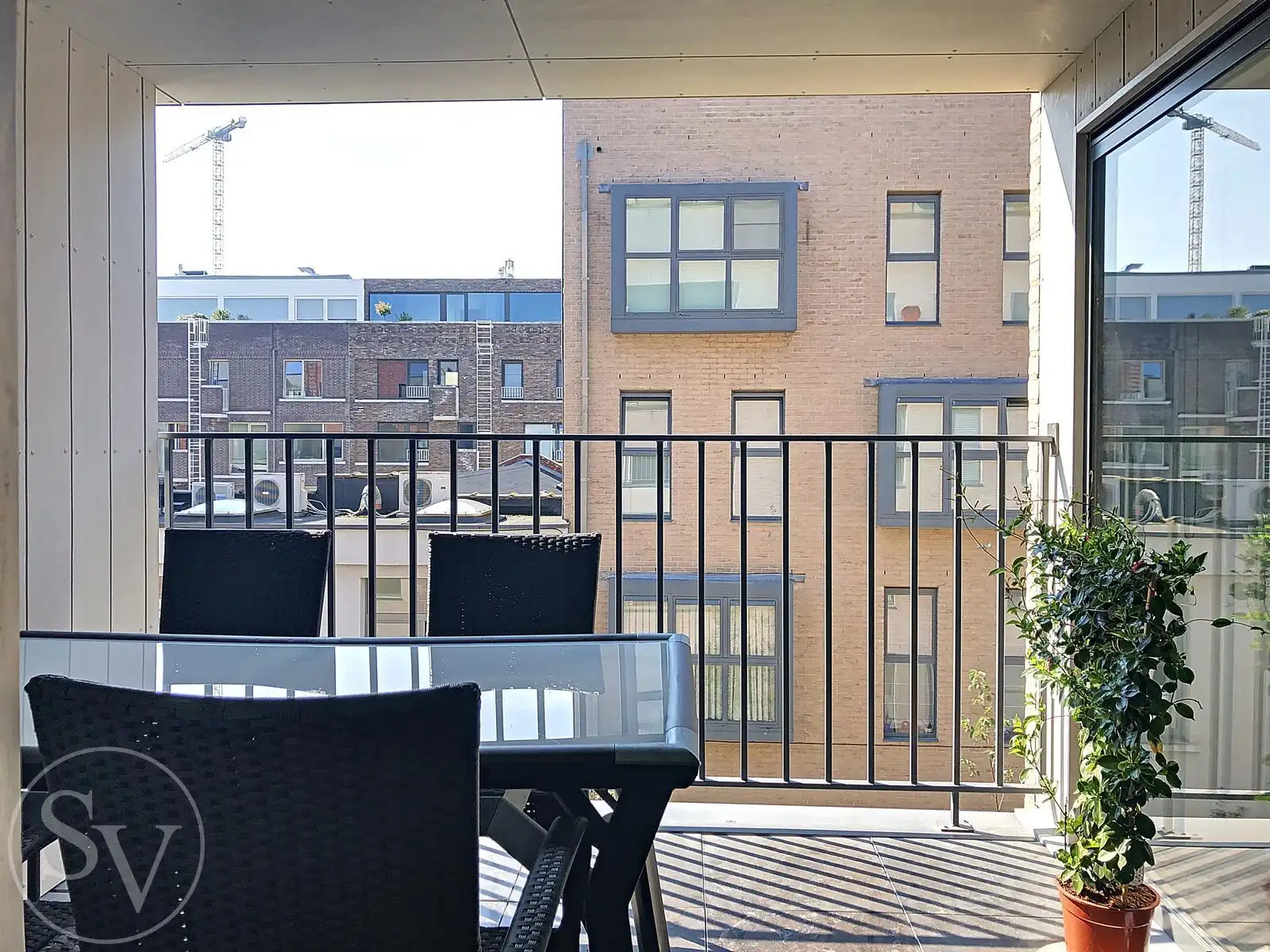 Appartement te huur foto {{pictureIndex}}