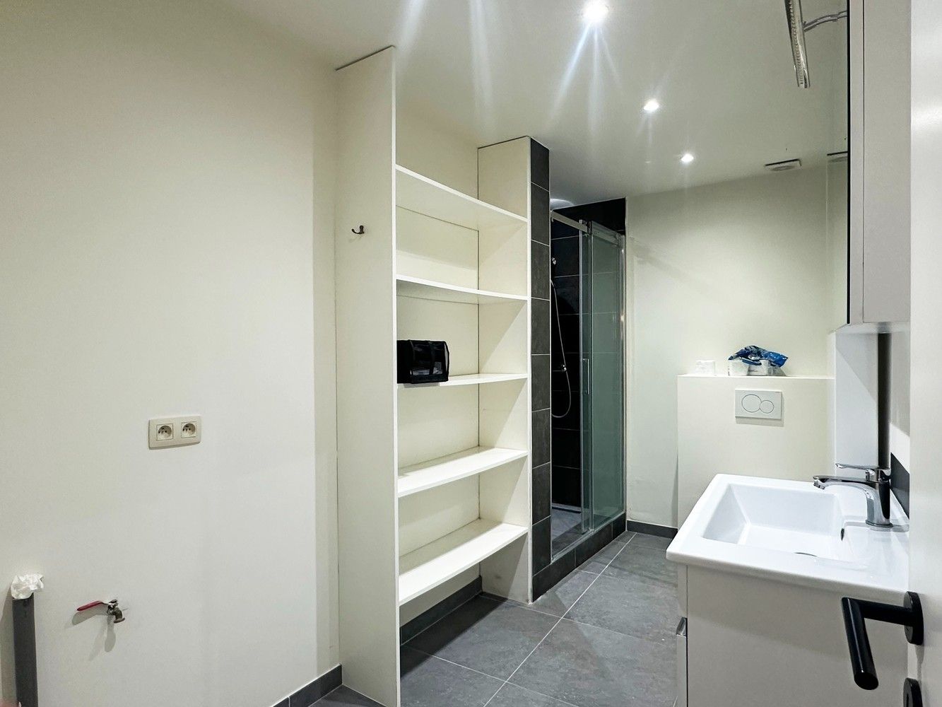 Leuke woning met 2 slaapkamers op een rustige locatie in Lier! foto 4