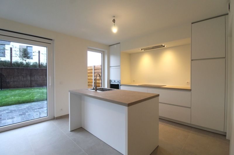 Zeer energiezuinige nieuwbouwwoning te Roeselare foto 3