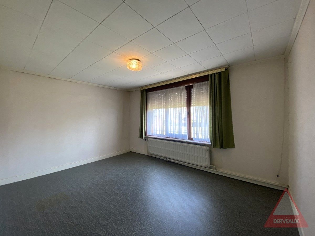 Zonnebeke - Woning met landelijke ligging en loods foto 9