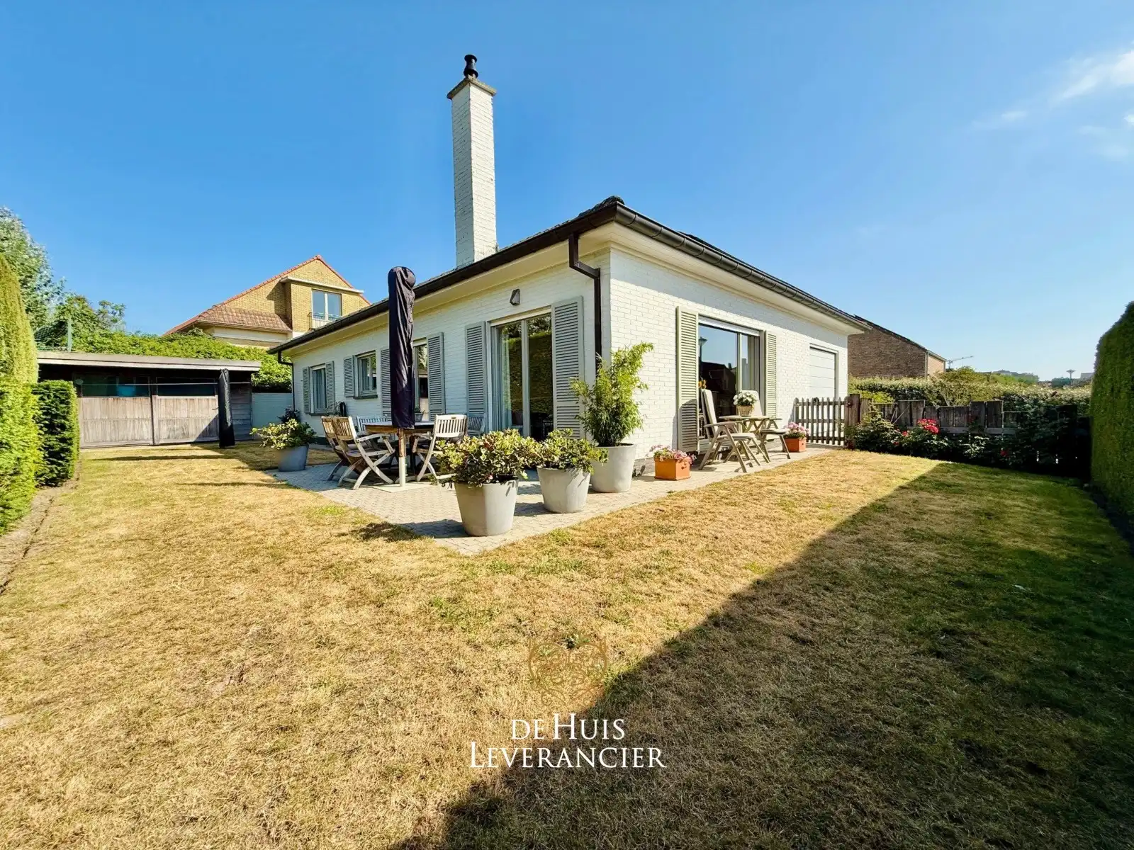 Kom levenslang genieten aan zee in deze instapklare gelijkvloerse villa op uitzonderlijke toplocatie in Oostduinkerke! foto 24