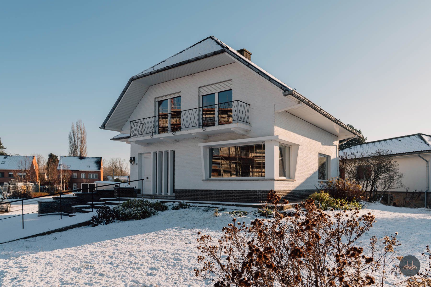 Hoofdfoto van de publicatie: Prachtige karaktervolle authentieke villa met aangename tuin