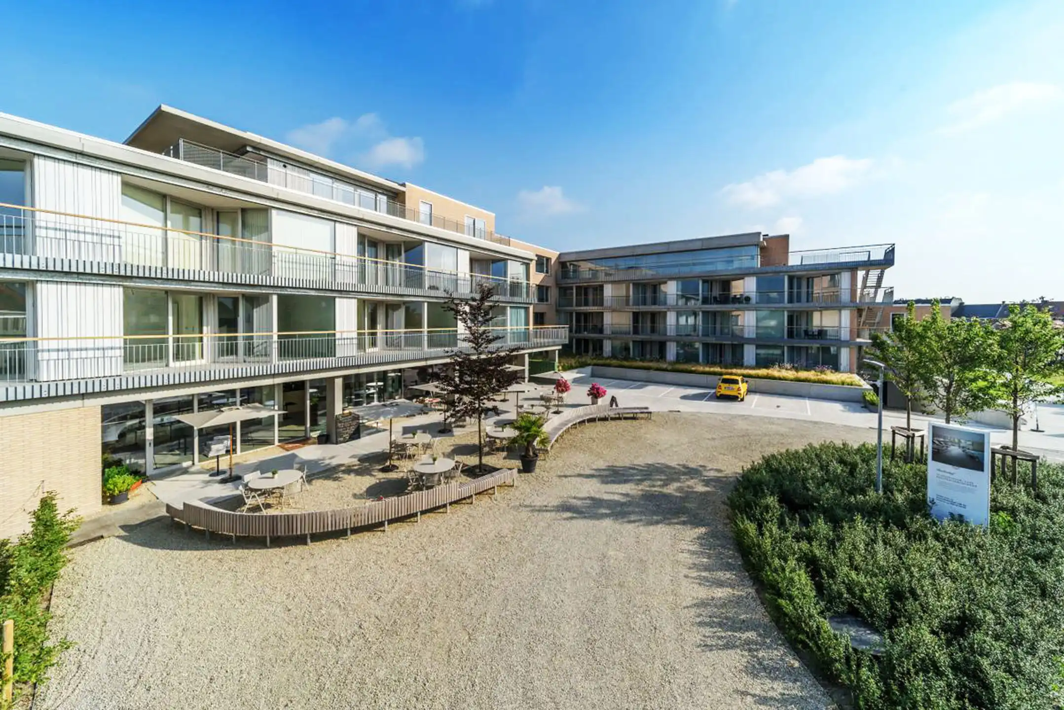 Exclusieve assistentiewoning in het hart van Oostduinkerke foto 2