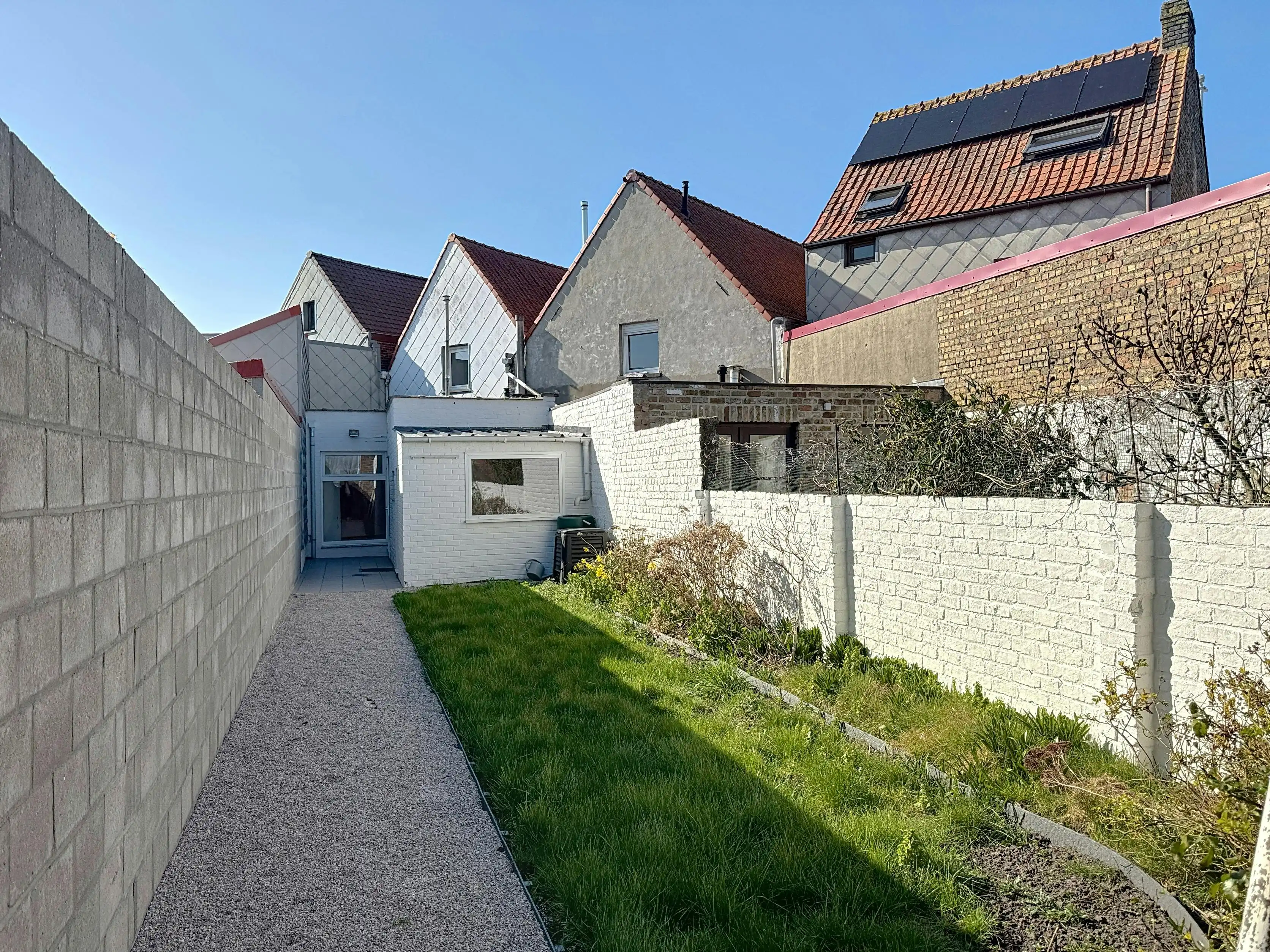 Huis met 2 slaapkamers en zonnige tuin te koop in Westkapelle foto 9