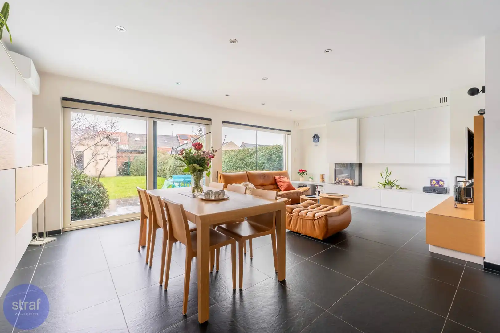 Ruime gezinswoning in een autoluwe straat tussen Zwijndrecht-Dorp en 't stad foto 5