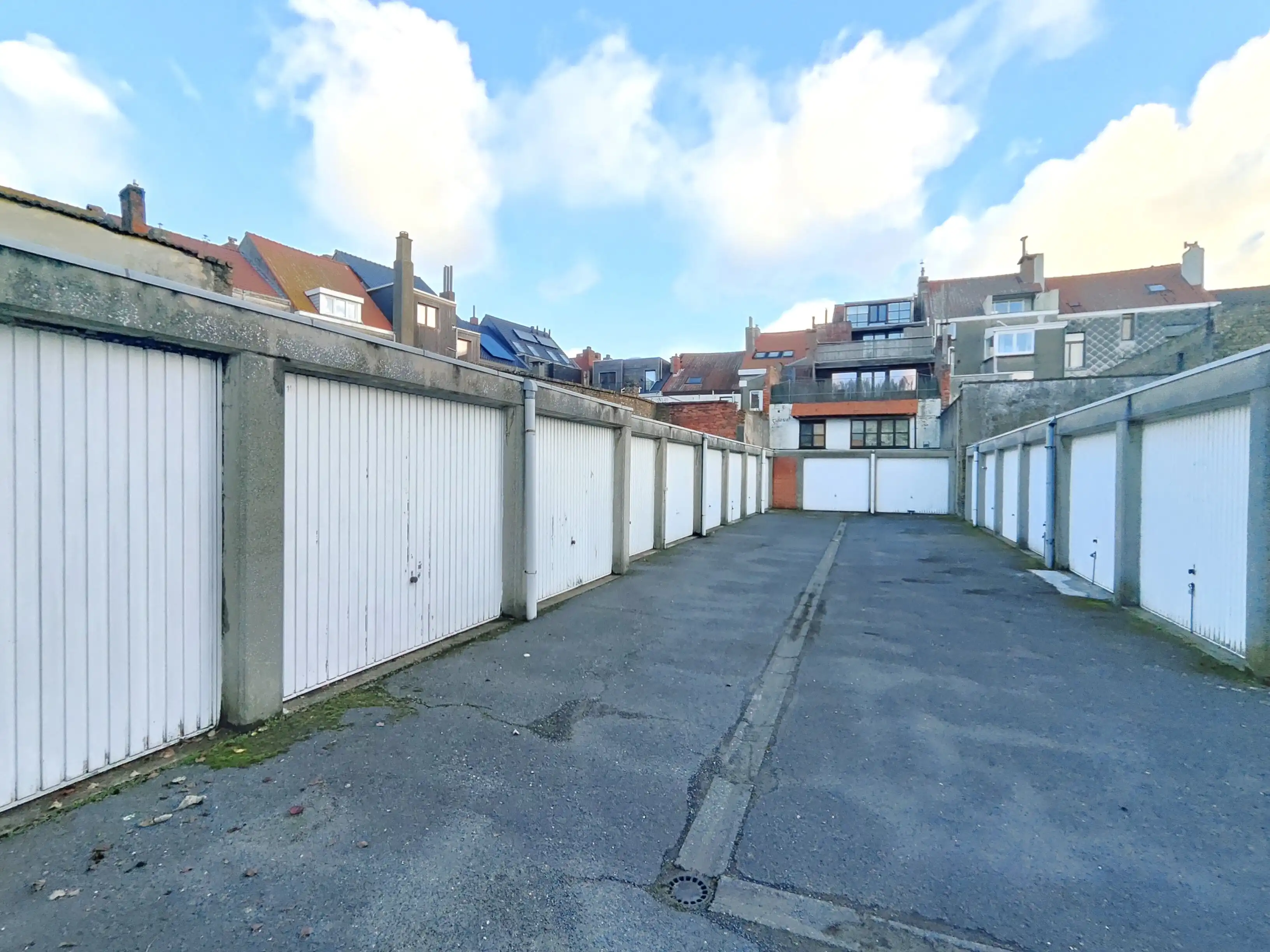 6 garageboxen te koop te Oostende!* foto 5