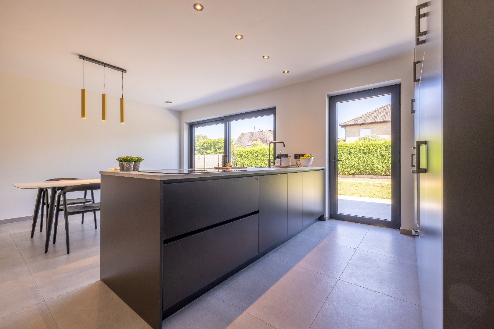 HALF OPEN NIEUWBOUW BEN-WONING MET 3 SLK, GARAGE, TERRAS EN TUIN foto 6