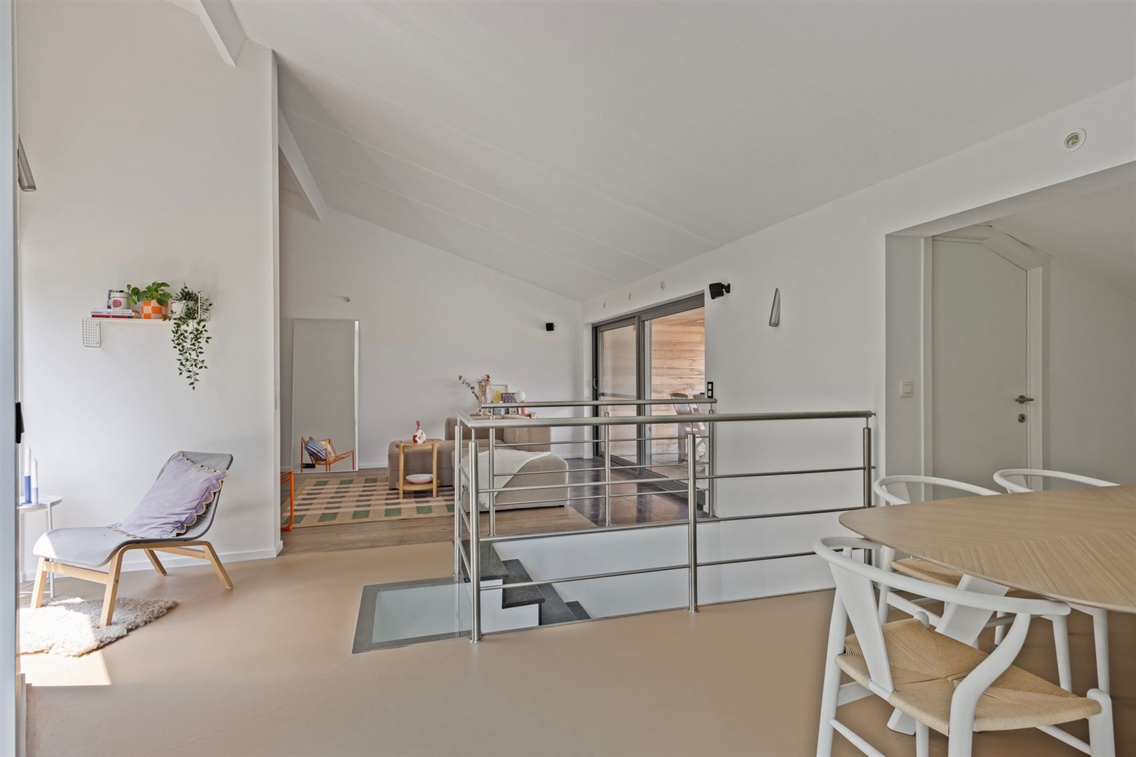 TE KOOP: multifunctioneel commercieel gebouw met duplex-appartement! foto 51