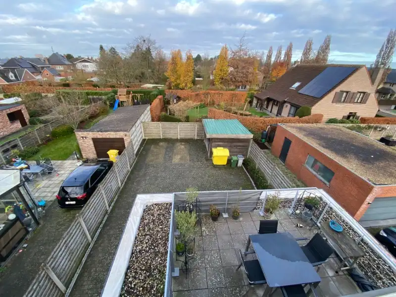 Verzorgd appartement met terras, parkeerplaats en private berging – interessante opbrengsteigendom foto 11