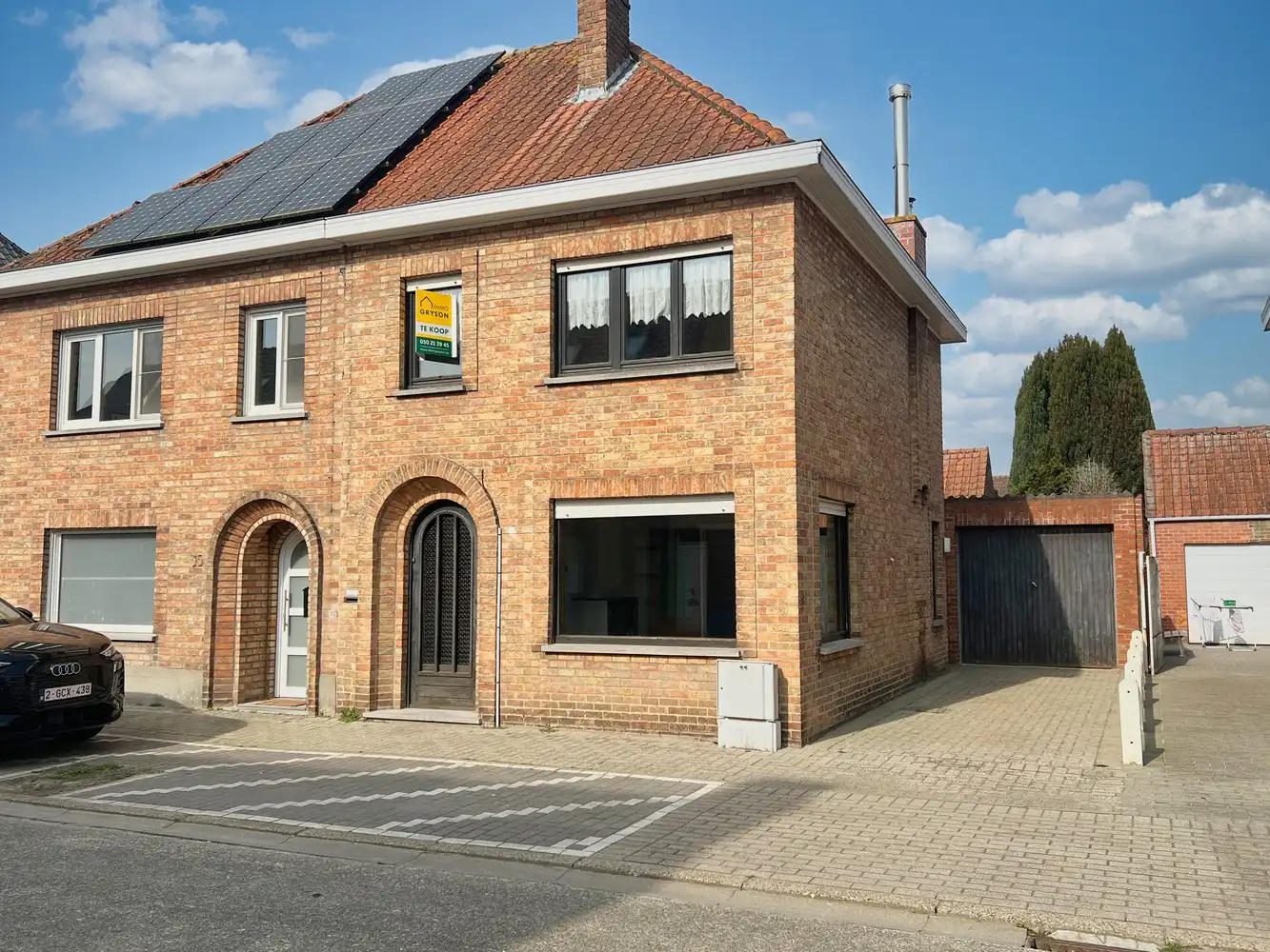 Karaktervolle gezinswoning met zonnige tuin + garage foto {{pictureIndex}}