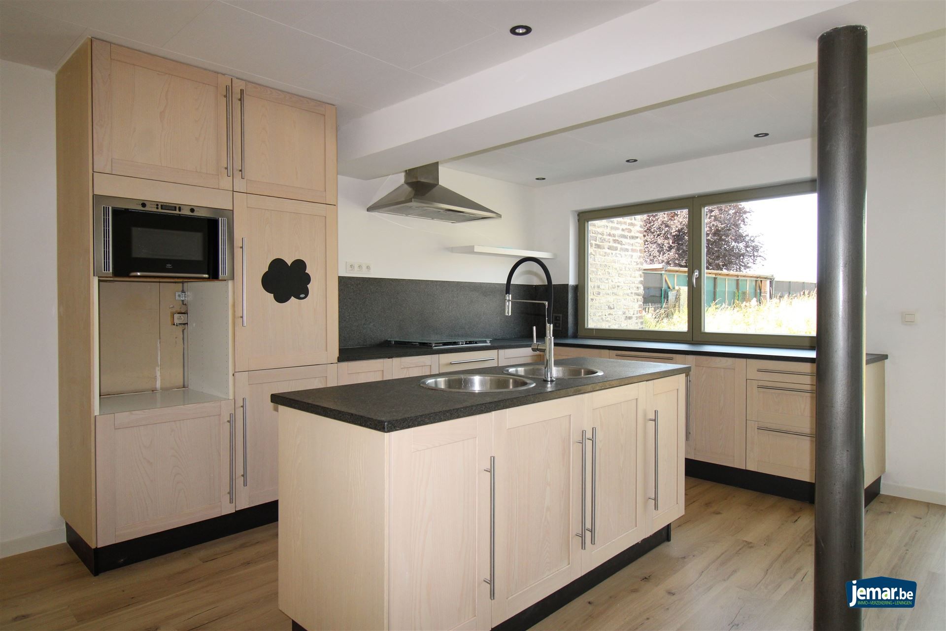Instapklare, gerenoveerde woning met 3 slaapkamers in Kotem/Maasmechelen! foto 5
