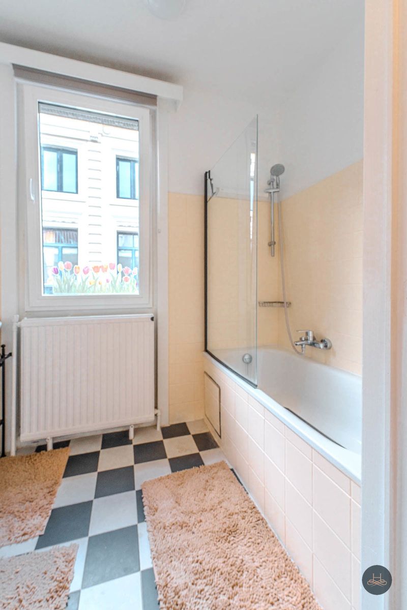 Lichtrijk, karaktervol appartement op uitstekende locatie foto 13