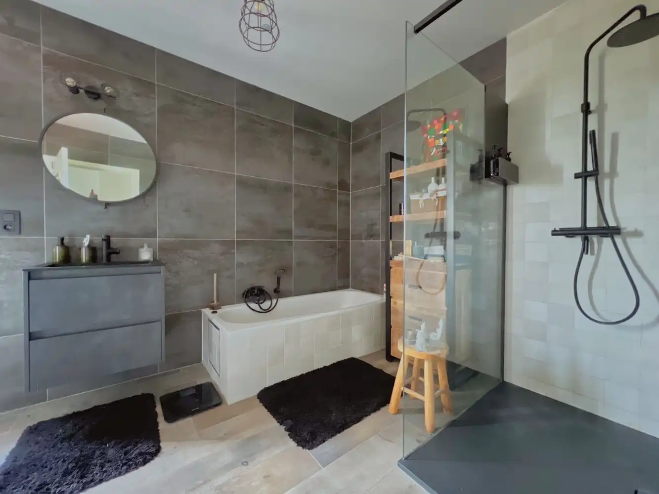 Instapklaar, lichtrijk appartement met balkon + verzicht foto 4
