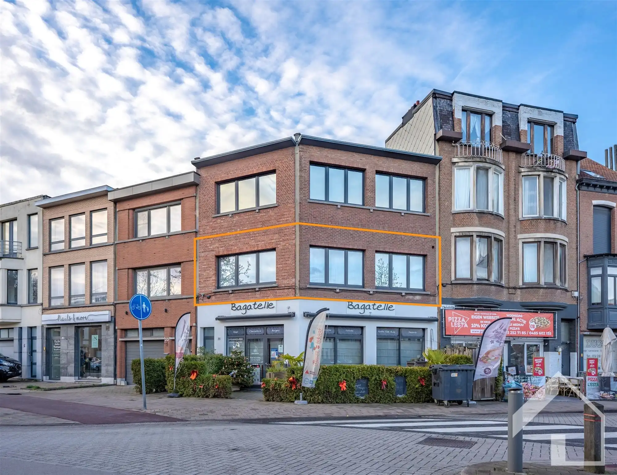 Gelijkvloers handelspand met 2 appartementen foto 10