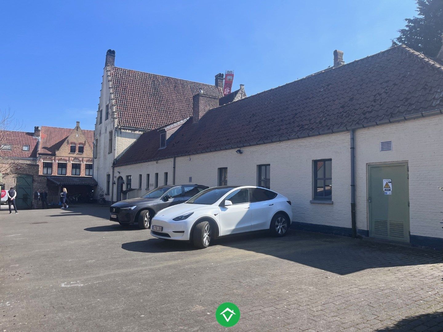 Unieke project-opportuniteit tussen 't Zand en station, met riante tuin en parking foto 3