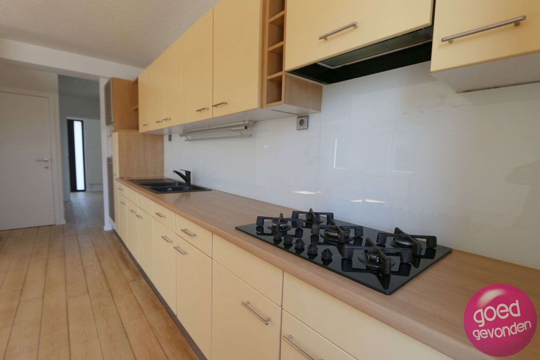 WONING - WERKPLAATS - 4 SLK - 2 GARAGES - TERRAS - TUIN foto 9