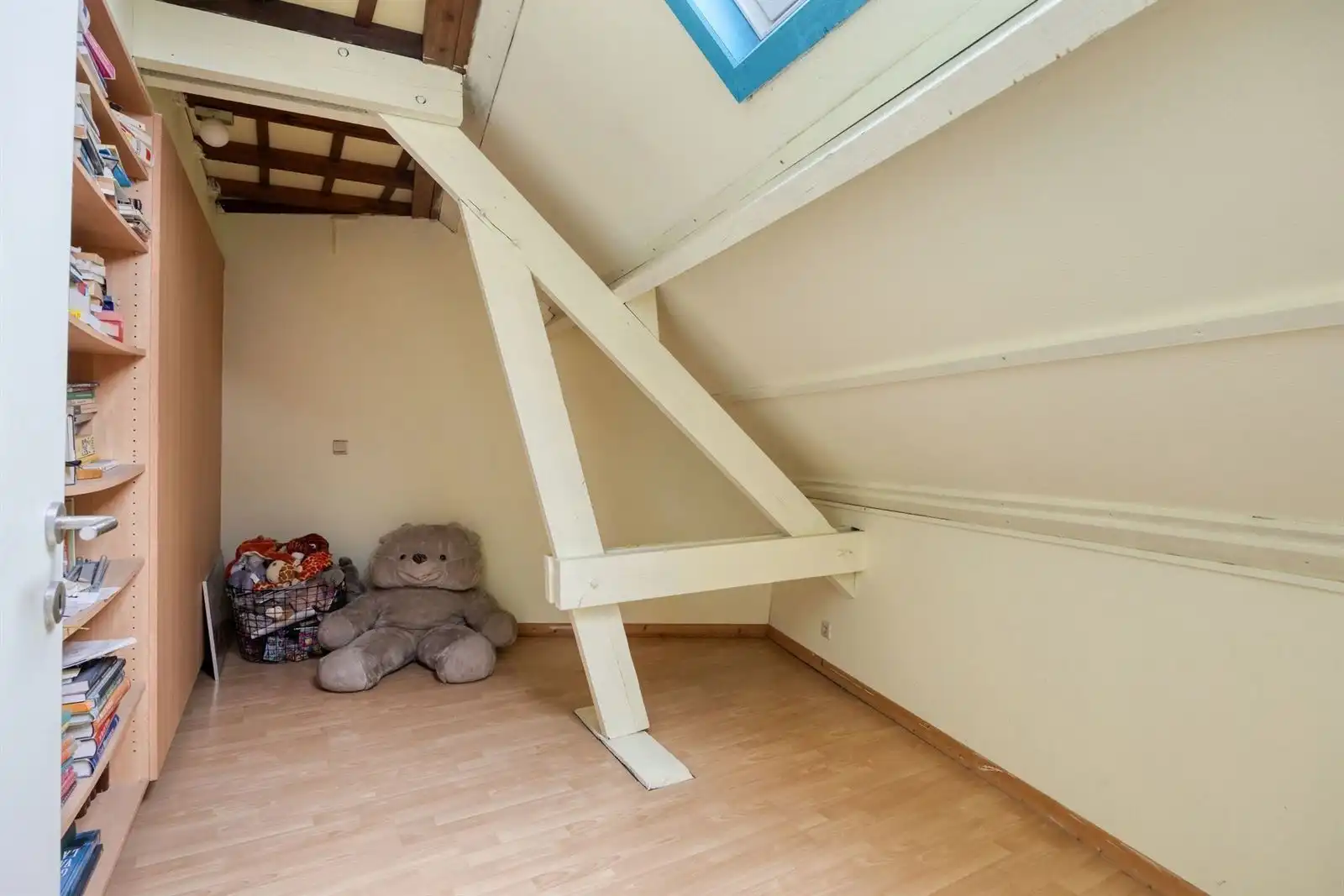 Woning met 5 slaapkamers en polyvalente ruimtes (250m²) foto 30