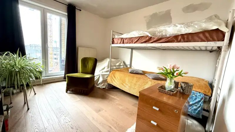 Centraal gelegen, ruim appartement met 2 slaapkamers en balkon foto 9