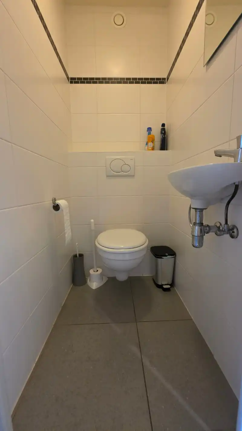 Unieke kans op de Zeedijk – Ruim 2-slaapkamerappartement aan een scherpe prijs! foto 10