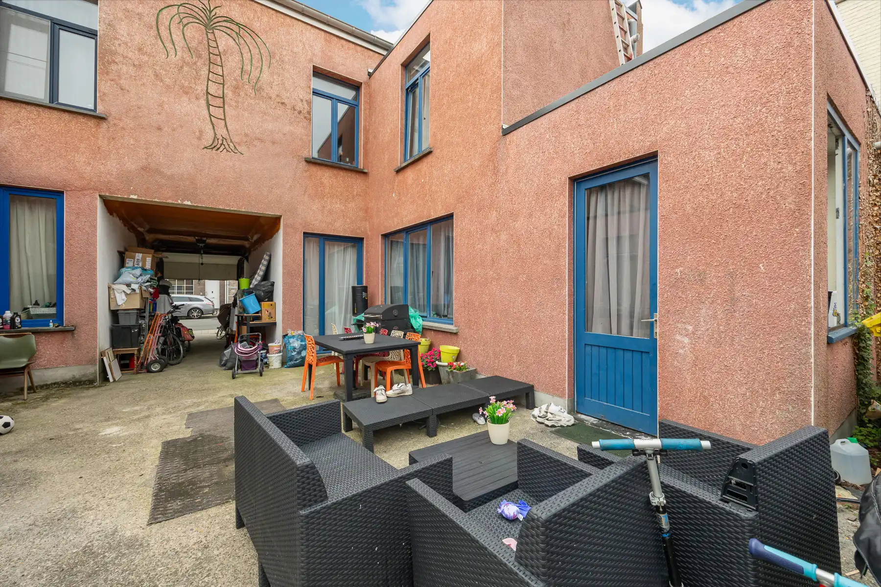 Een woning met 4 slaapkamers gelegen nabij het centrum van Turnhout. foto 3