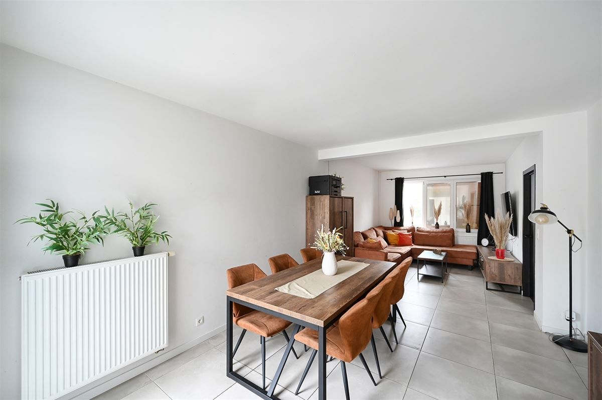 Lichte woning met diepe tuin foto 4