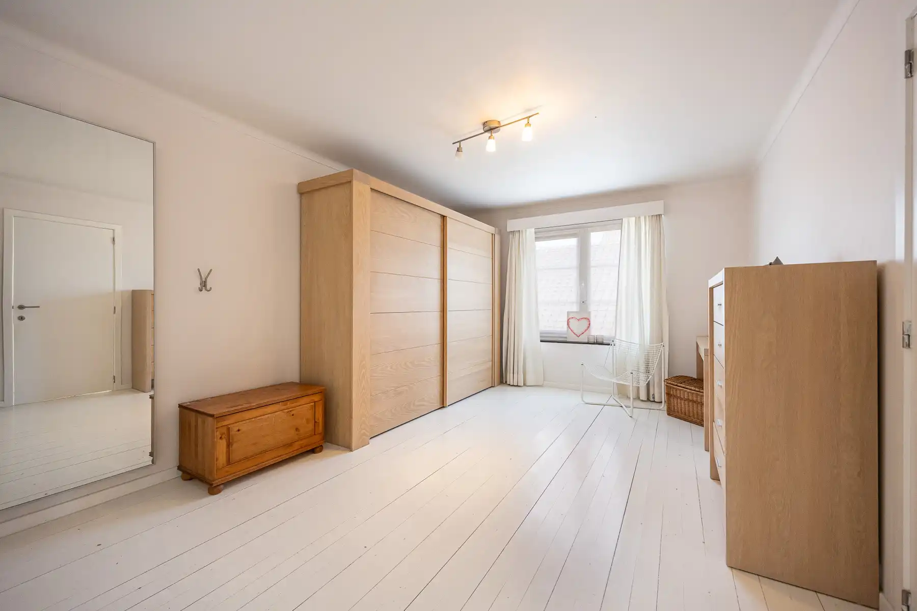 Riante, vrijstaande villa met 4 slaapkamers, zwembad en bijgebouw op een perceel van 2.680m². foto 16