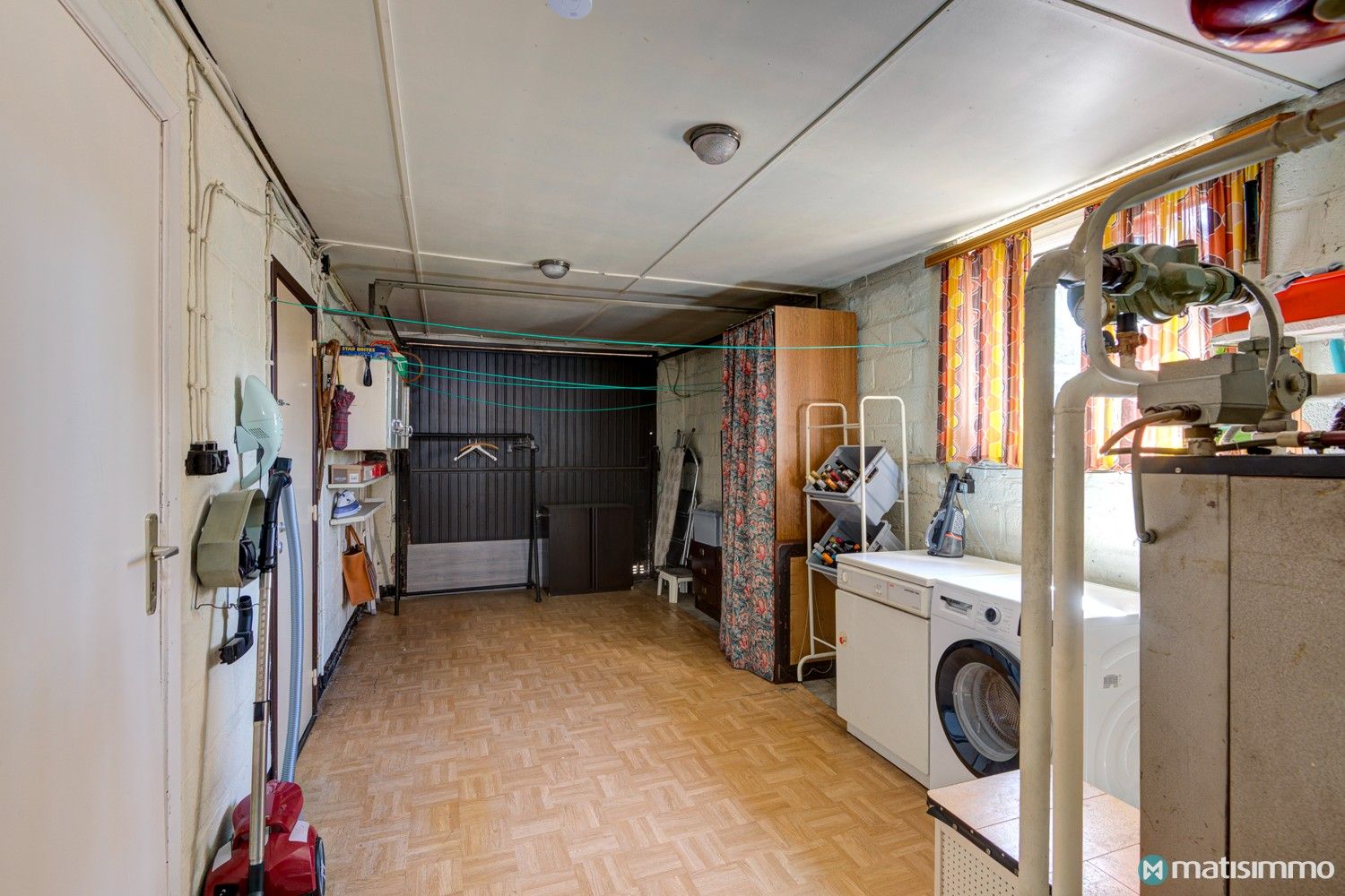 VERZORGDE WONING MET 3 SLAAPKAMERS, GARAGE EN TUIN NABIJ CENTRUM GENK foto 16