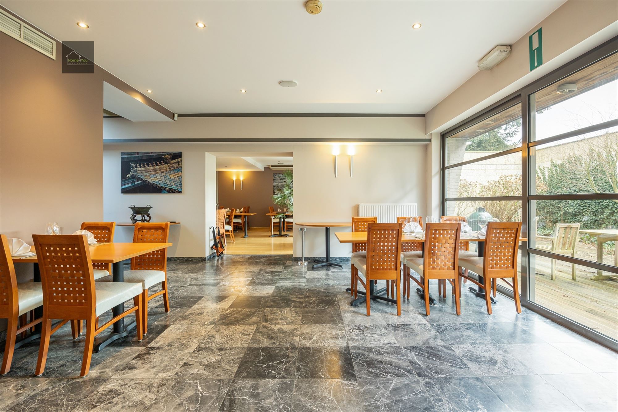 Ruim handelspand op toplocatie foto 10