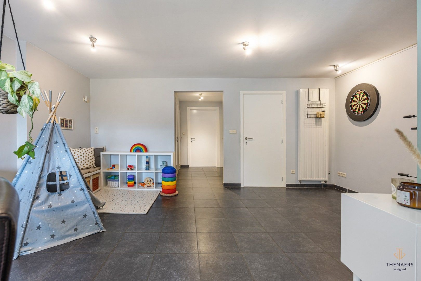 Bel-etage met polyvalente ruimte, garage en grote terrassen. foto 16