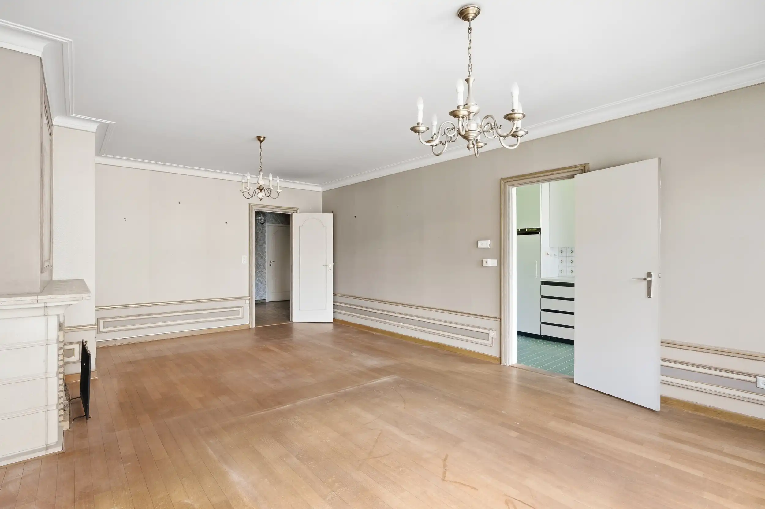 Op te frissen 1-slp app (99 m²) met parking in hartje Gent foto 5