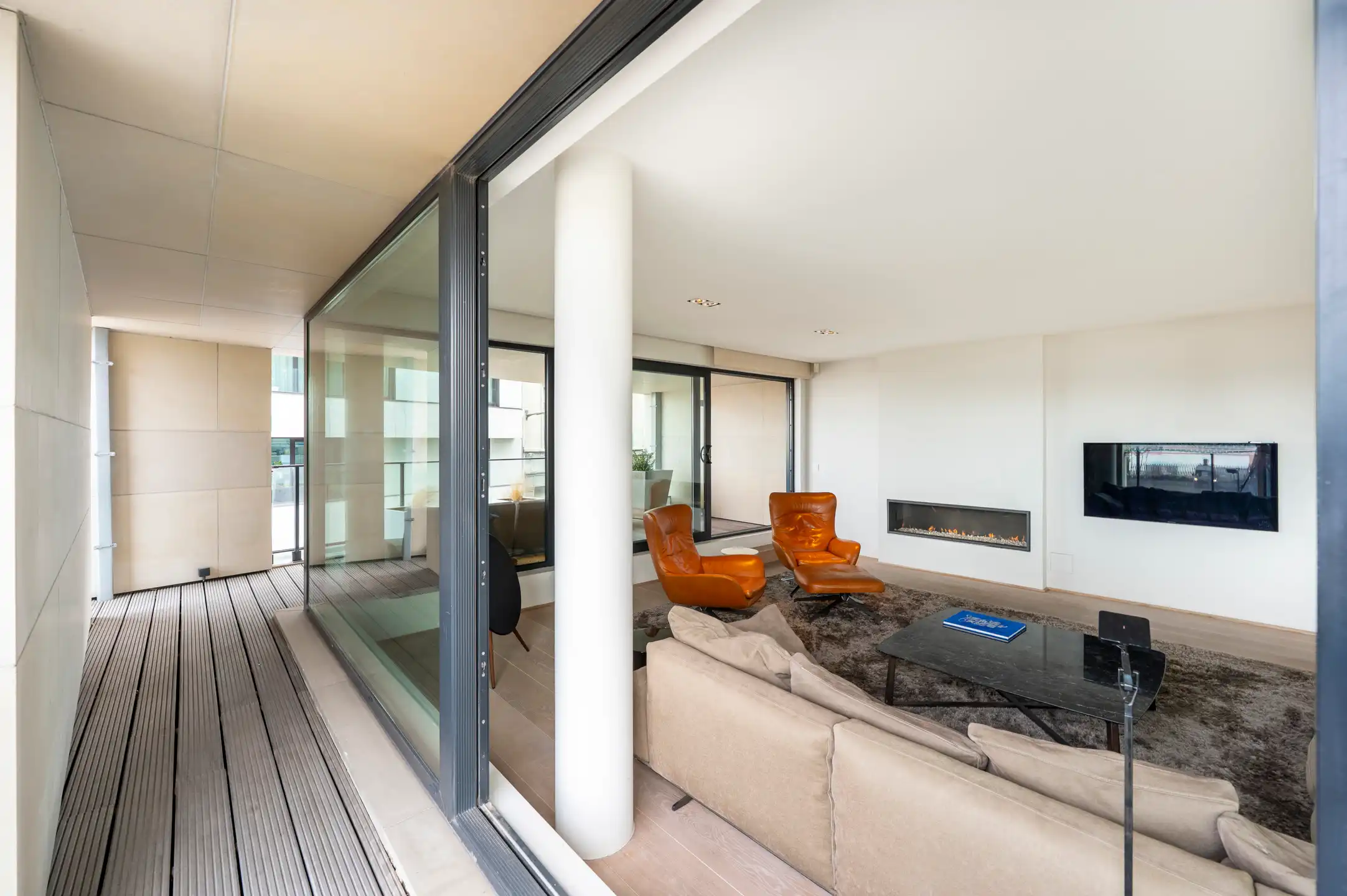 ANTWERPEN - Ruim appartement met uitzicht op de Schelde foto 8