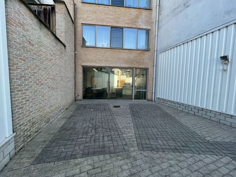 Ingerichte kantoorruimte + parking nabij het Zuid - Sint-Annaplein foto 18