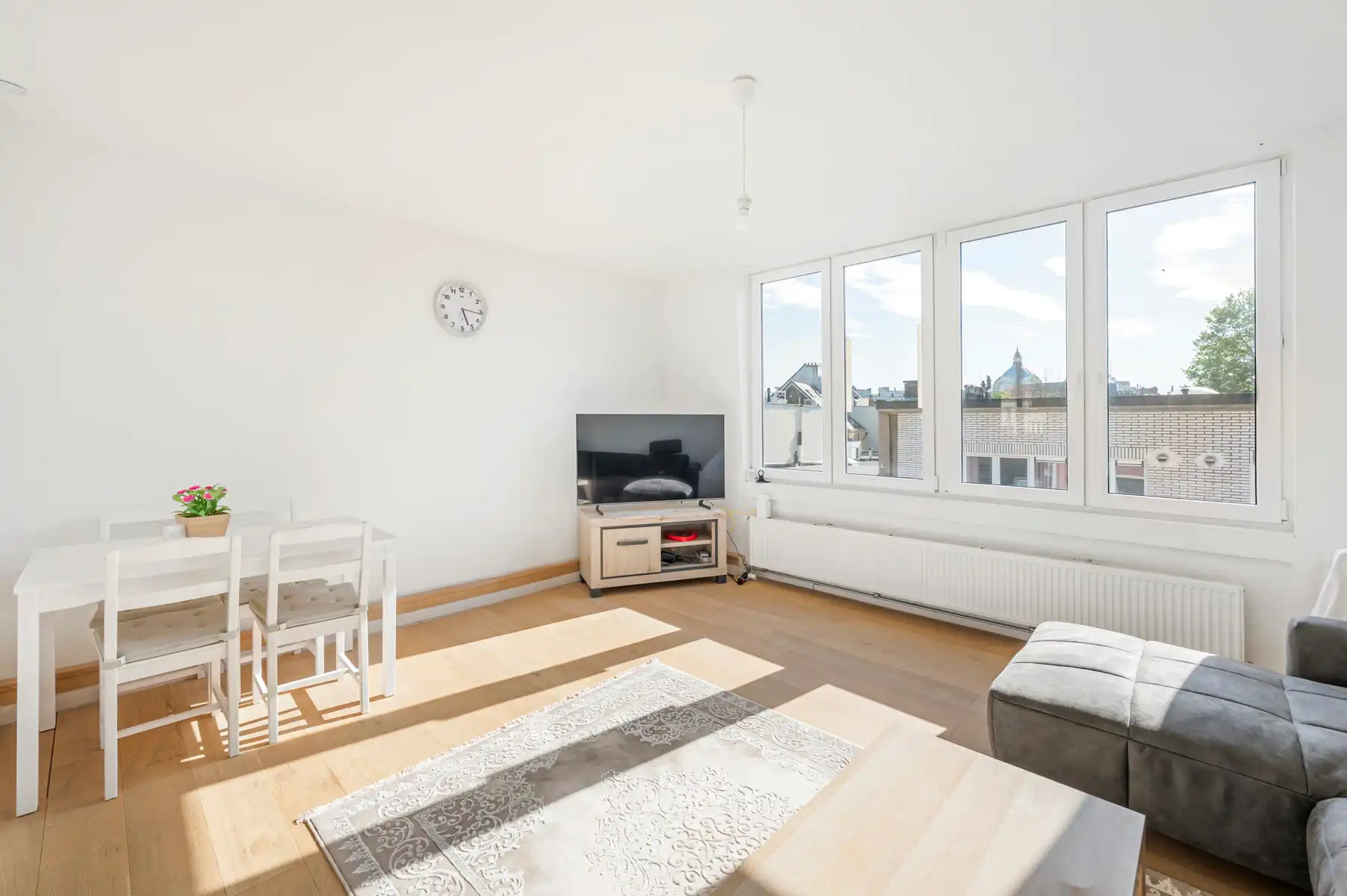Verhuurde opbrengsteigendom met 4 appartementen foto 9