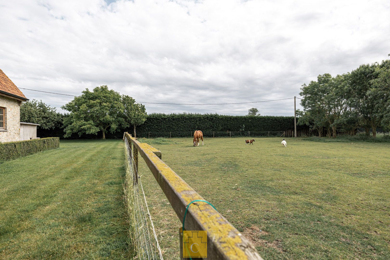 Boerderij te midden van de velden in het pittoreske Eggewaartskapelle, Veurne foto 17