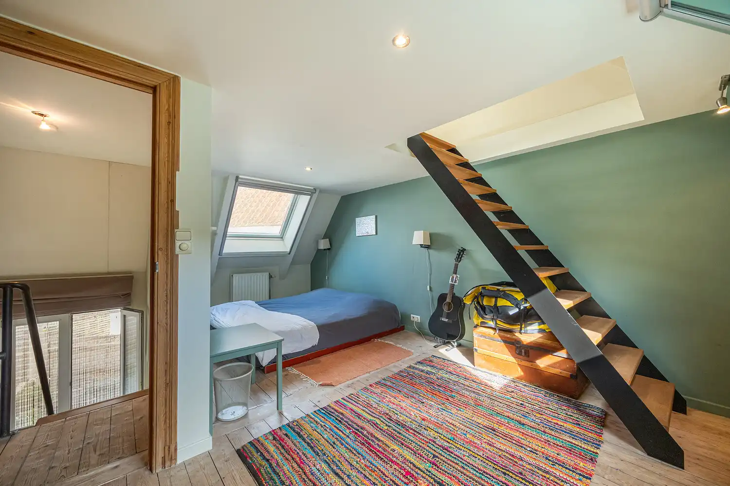 Karaktervol herenhuis met arte-déco aan de Dageraadplaats foto 23