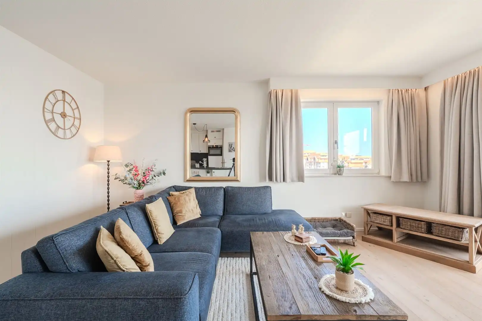 Uniek afgewerkt appartement zongericht in perfecte staat foto 12