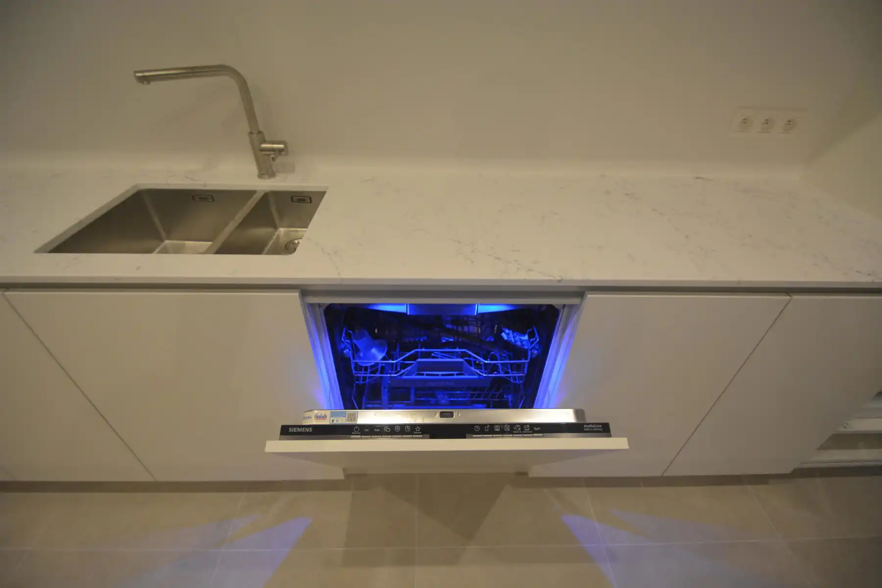 Nieuwbouw appartement met 2 slaapkamers en ruime tuin foto 10