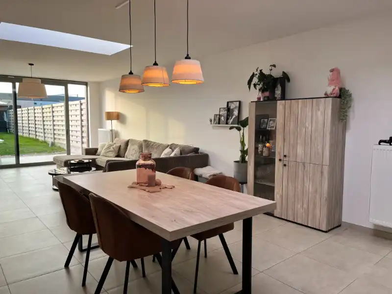 Gerenoveerde woning met tuin en garage! foto 10